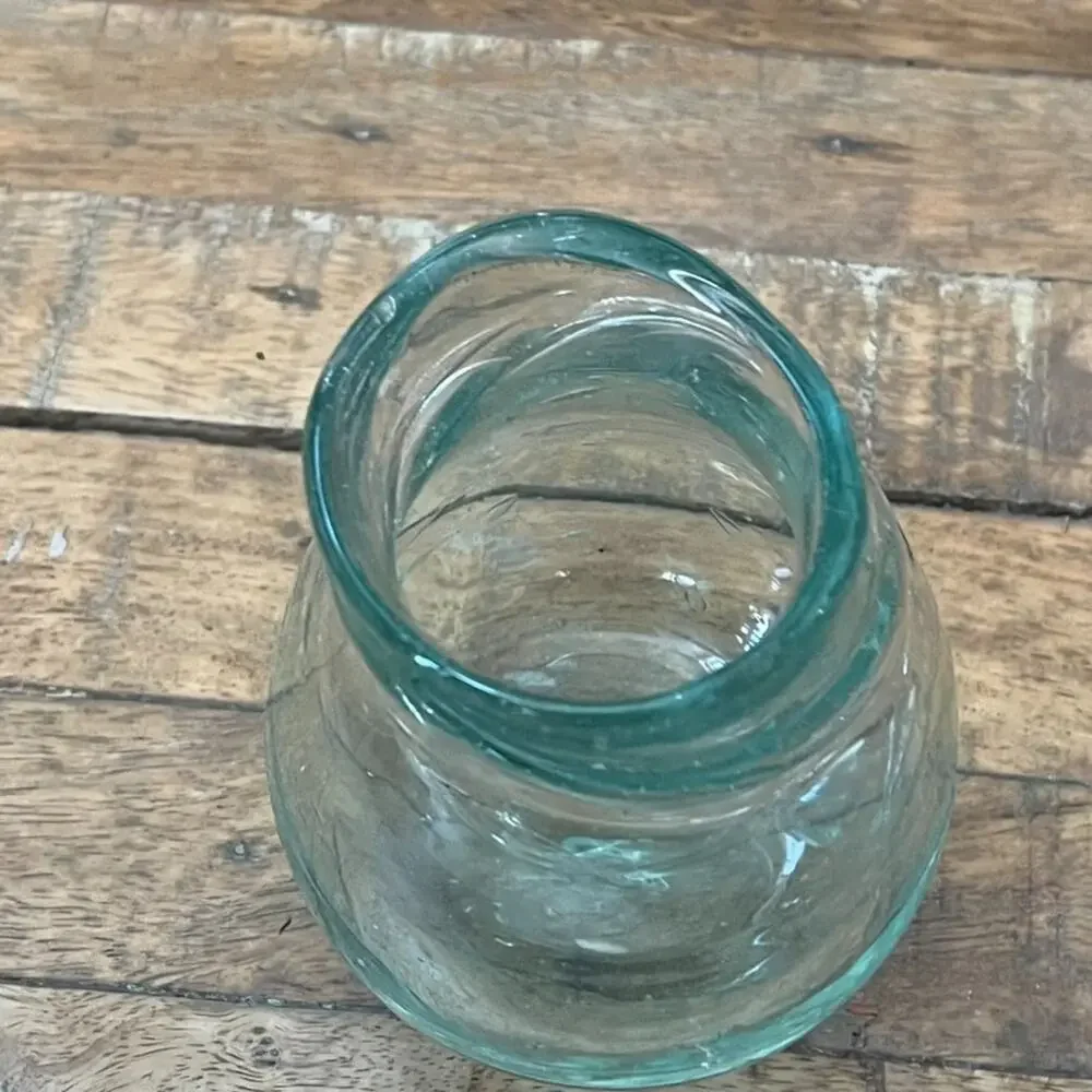 Studio Art Glass Hand-Blown Tinted Glass Vase 4.8